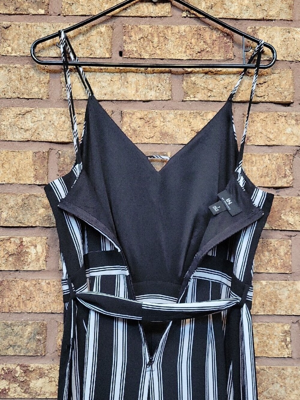 I.N. San Francisco Black and White Vertical-Stripe Slit Jumpsuit Size 7 Stretch - Picture 8 of 13